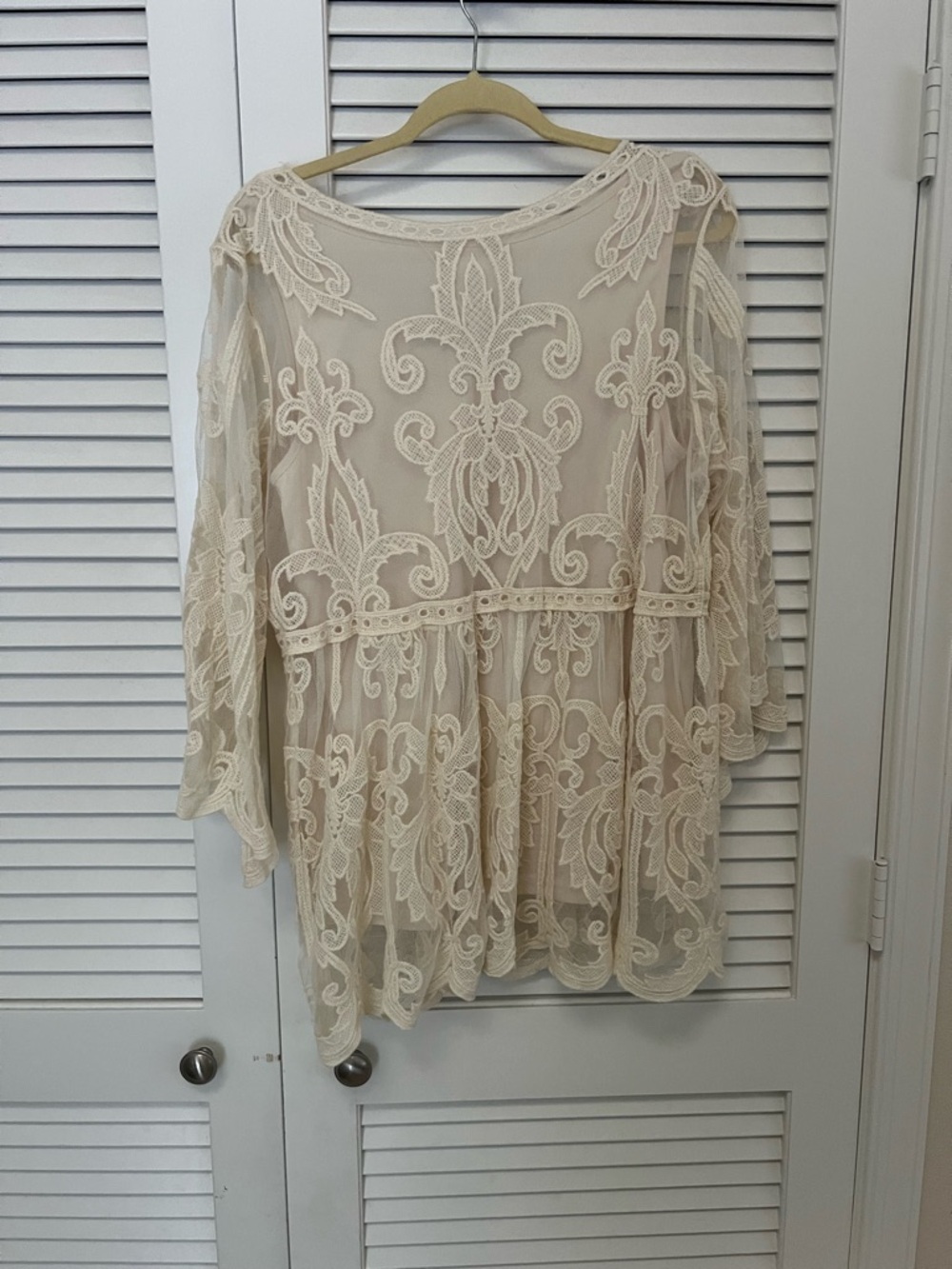 Ultra Pink Cream Lace Peasant Blouse - Picture 3 of 3